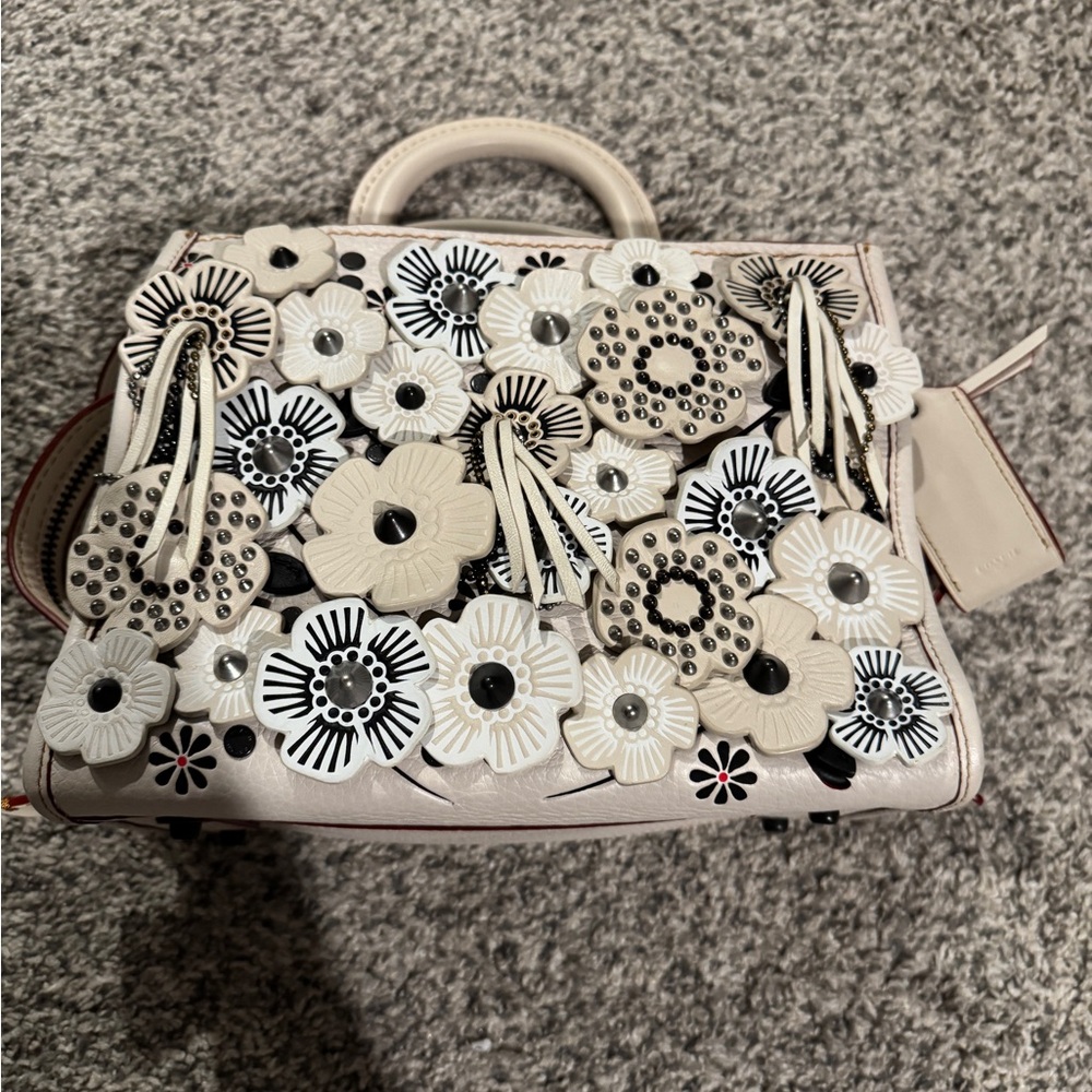Coach Wild Tea Rose Rogue 25 - Picture 6 of 14